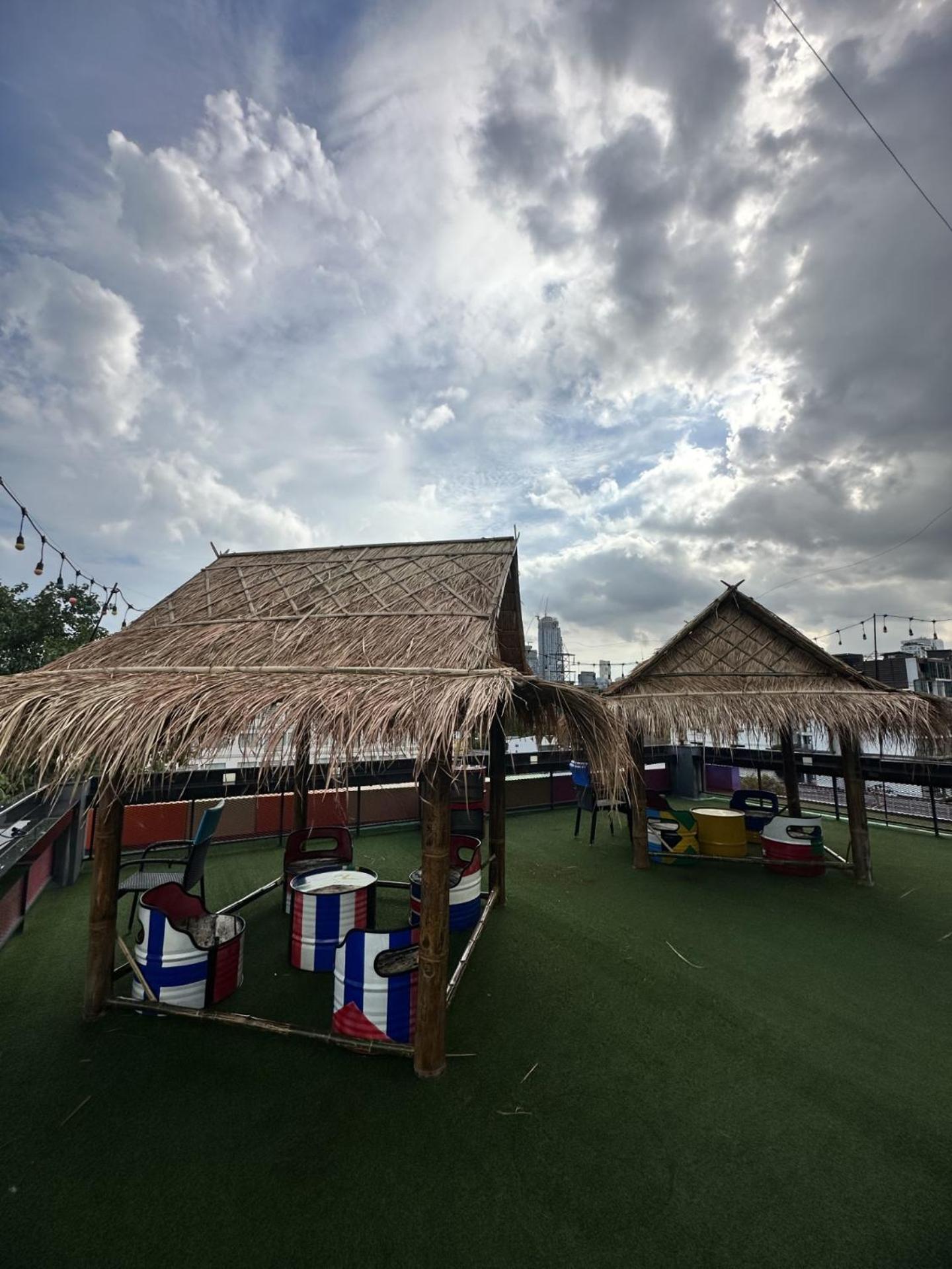 H-District Boutique Poshotel Бангкок Экстерьер фото