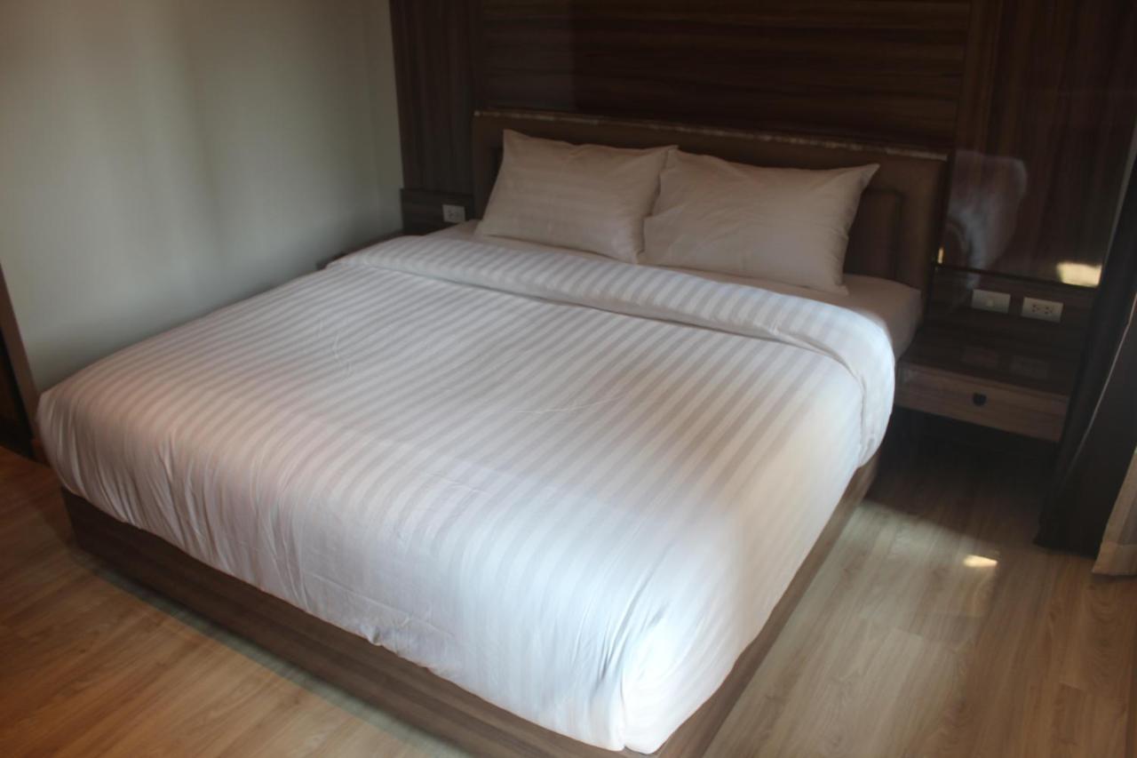 H-District Boutique Poshotel Бангкок Экстерьер фото